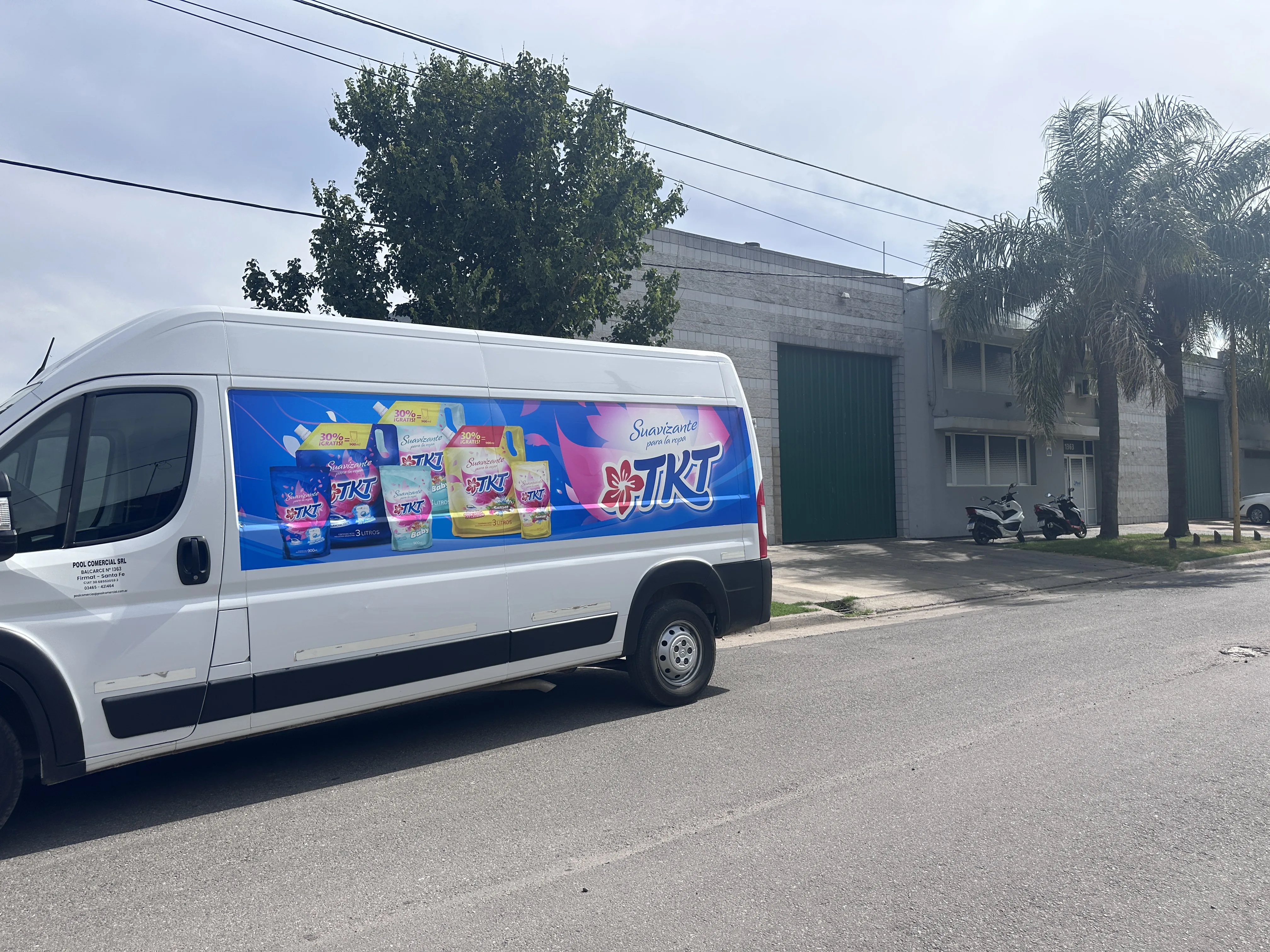 Estanterias de productos Pool Comercial